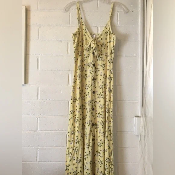 Maxi Long Floral Yellow Sundress  🌻🌞🌼 - Picture 10 of 16